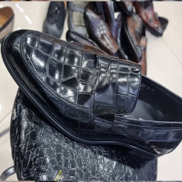 Formal shoes